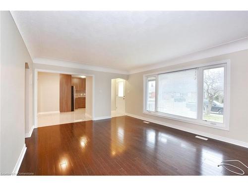 1-70 Brentwood Drive, Hamilton, ON - Indoor Photo Showing Other Room