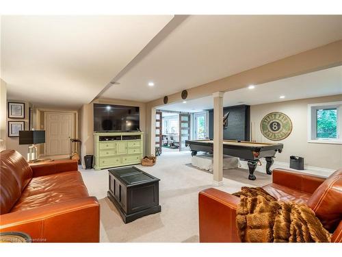 898 Partridge Drive, Burlington, ON - Indoor Photo Showing Living Room