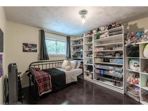 2323 Glastonbury Road, Burlington, ON - Indoor Photo Showing Bedroom