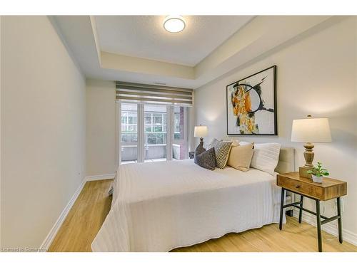 101-40 Old Mill Road, Oakville, ON - Indoor Photo Showing Bedroom