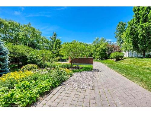 101-40 Old Mill Road, Oakville, ON - Outdoor