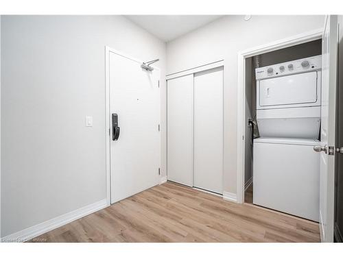 142-50 Herrick Avenue, St. Catharines, ON - Indoor Photo Showing Laundry Room