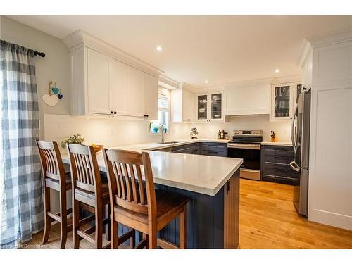 2405 Orchard Road, Burlington, ON - Indoor Photo Showing Kitchen