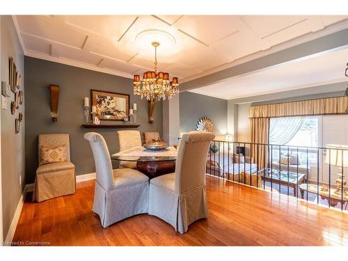 89 Larraine Avenue, Dundas, ON - Indoor Photo Showing Dining Room