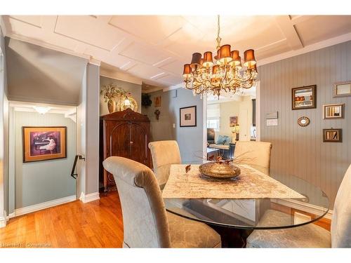 89 Larraine Avenue, Dundas, ON - Indoor Photo Showing Dining Room