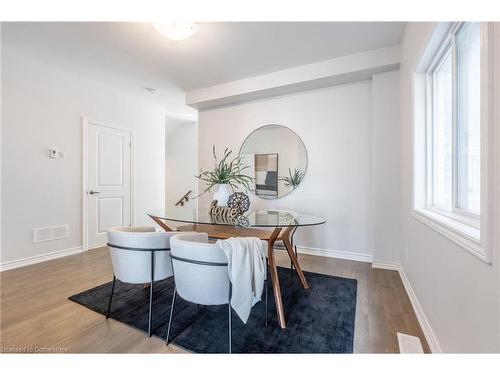 47 Hildred Street, Welland, ON - Indoor Photo Showing Dining Room