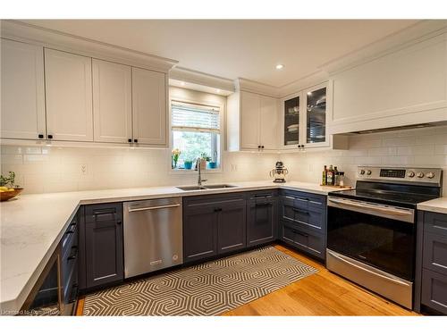 2405 Orchard Road, Burlington, ON - Indoor Photo Showing Kitchen With Double Sink