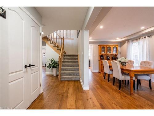 2405 Orchard Road, Burlington, ON - Indoor Photo Showing Dining Room