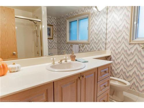 3131 Keswick Court, Burlington, ON - Indoor Photo Showing Bathroom