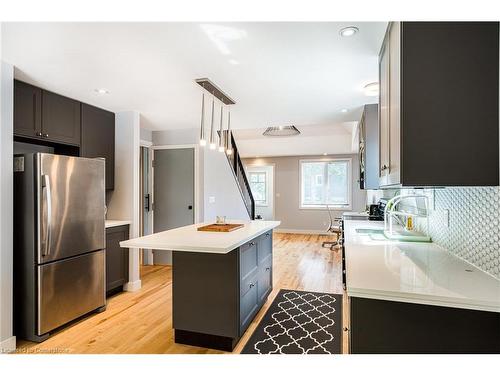 125 Breadalbane Street, Hamilton, ON - Indoor Photo Showing Kitchen