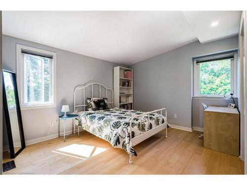 125 Breadalbane Street, Hamilton, ON - Indoor Photo Showing Bedroom