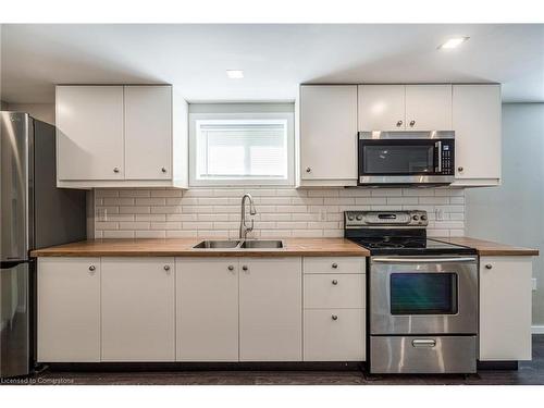 125 Breadalbane Street, Hamilton, ON - Indoor Photo Showing Kitchen With Double Sink