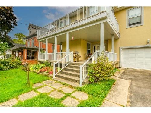 7 Robinson Street S, Grimsby, ON - Outdoor With Deck Patio Veranda With Facade