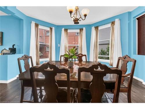 7 Robinson Street S, Grimsby, ON - Indoor Photo Showing Dining Room