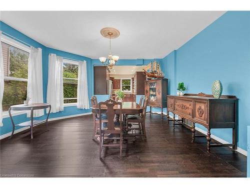 7 Robinson Street S, Grimsby, ON - Indoor Photo Showing Dining Room