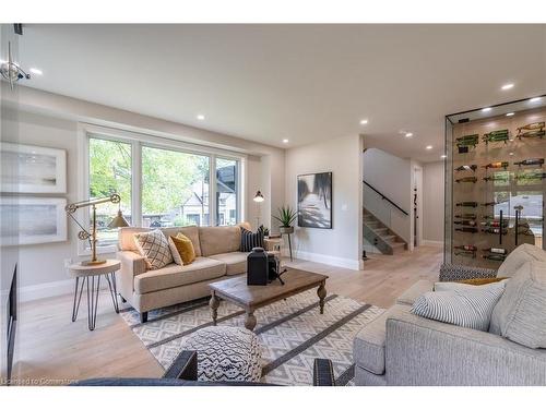 262 Robina Road, Ancaster, ON - Indoor Photo Showing Living Room