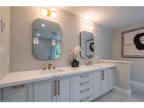 262 Robina Road, Ancaster, ON - Indoor Photo Showing Bathroom