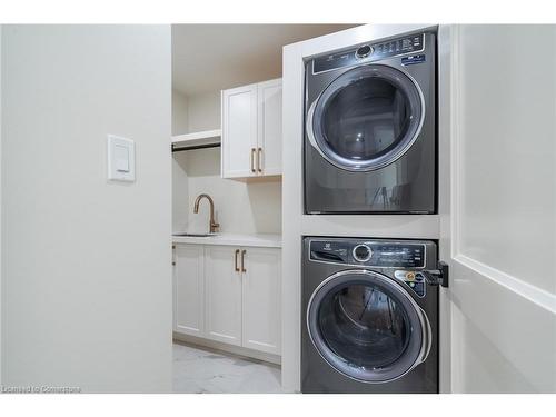 262 Robina Road, Ancaster, ON - Indoor Photo Showing Laundry Room