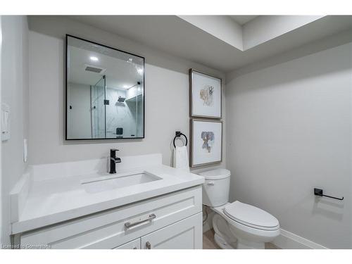 262 Robina Road, Ancaster, ON - Indoor Photo Showing Bathroom