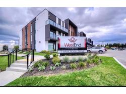 210-5 Wake Robin Drive  Kitchener, ON N2E 0H6