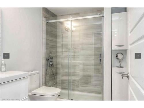 210-5 Wake Robin Drive, Kitchener, ON - Indoor Photo Showing Bathroom