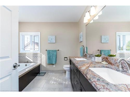 5 Battle Street, Thorold, ON - Indoor Photo Showing Bathroom