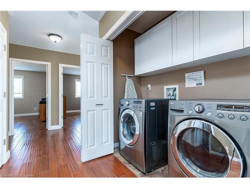 5 Battle Street, Thorold, ON - Indoor Photo Showing Laundry Room