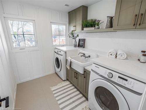 5502 Eaton Avenue, Burlington, ON - Indoor Photo Showing Laundry Room