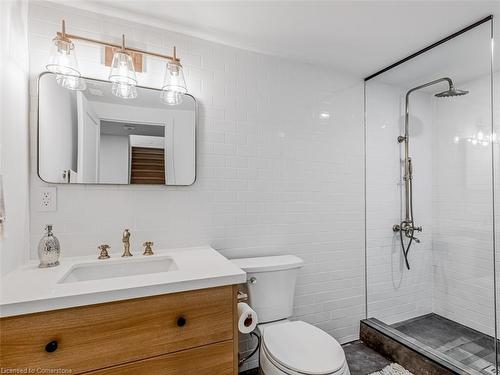 5502 Eaton Avenue, Burlington, ON - Indoor Photo Showing Bathroom