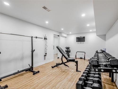 5502 Eaton Avenue, Burlington, ON - Indoor Photo Showing Gym Room