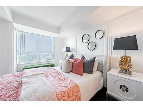 2701-225 Sherway Gardens Road, Toronto, ON - Indoor Photo Showing Bedroom