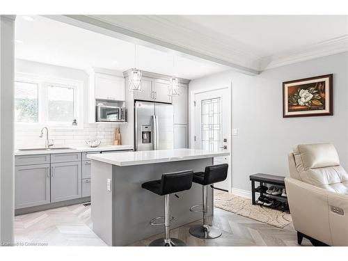 29 Sauer Avenue, Welland, ON - Indoor Photo Showing Kitchen With Upgraded Kitchen