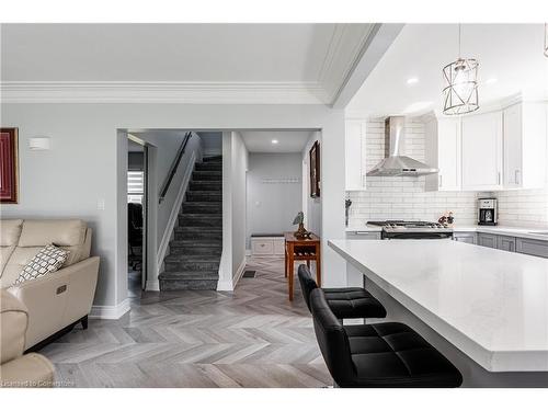 29 Sauer Avenue, Welland, ON - Indoor Photo Showing Kitchen With Upgraded Kitchen