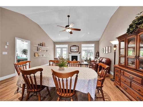 6-247 Munnoch Boulevard, Woodstock, ON - Indoor Photo Showing Dining Room