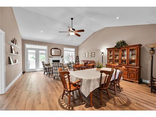 6-247 Munnoch Boulevard, Woodstock, ON - Indoor Photo Showing Dining Room