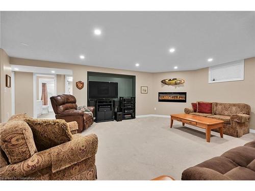 6-247 Munnoch Boulevard, Woodstock, ON - Indoor Photo Showing Basement