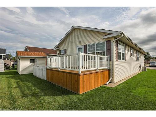 4577 Sara Lane, Beamsville, ON - Outdoor With Deck Patio Veranda With Exterior