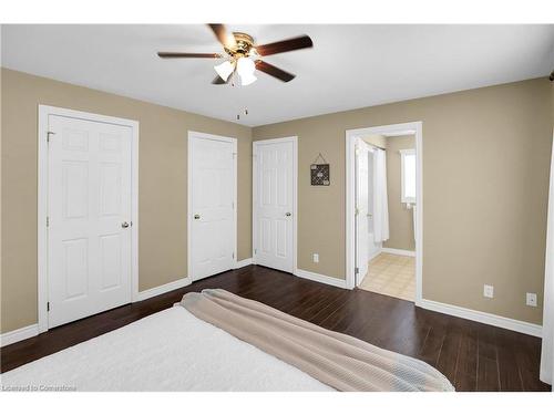 4577 Sara Lane, Beamsville, ON - Indoor Photo Showing Bedroom