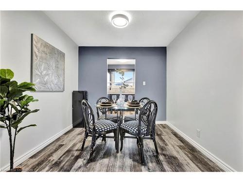 9-9 Beryl Street, Hamilton, ON - Indoor Photo Showing Dining Room