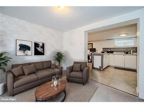 187 Grenfell Street, Hamilton, ON - Indoor Photo Showing Living Room