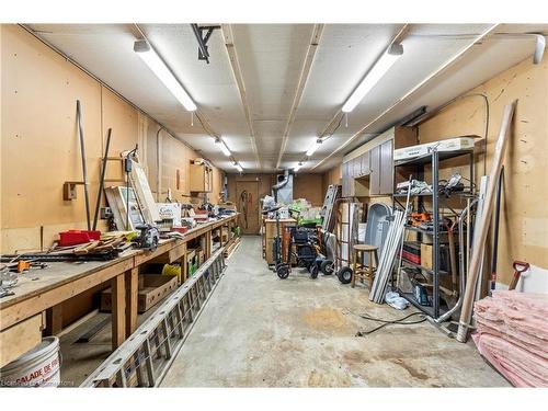 11 Ford Street, Hamilton, ON - Indoor Photo Showing Gym Room