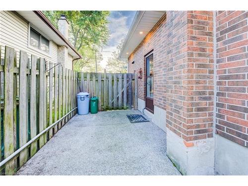 7513 Redhaven Crescent, Niagara Falls, ON - Outdoor With Exterior