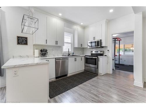 126 Cavell Avenue, Hamilton, ON - Indoor Photo Showing Kitchen