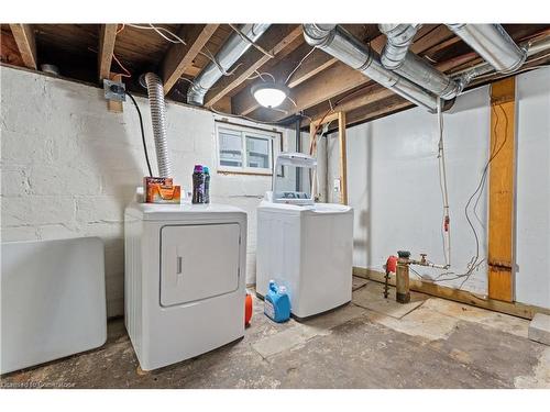 126 Cavell Avenue, Hamilton, ON - Indoor Photo Showing Laundry Room