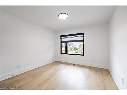 3470 North Shore Drive, Ridgeway, ON - Indoor Photo Showing Other Room