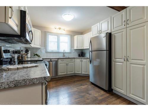 54-33 Rochelle Avenue, Hamilton, ON - Indoor Photo Showing Kitchen With Stainless Steel Kitchen