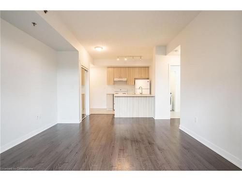 308-90 Charlton Avenue W, Hamilton, ON - Indoor Photo Showing Kitchen