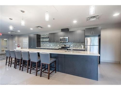 308-90 Charlton Avenue W, Hamilton, ON - Indoor Photo Showing Kitchen With Upgraded Kitchen