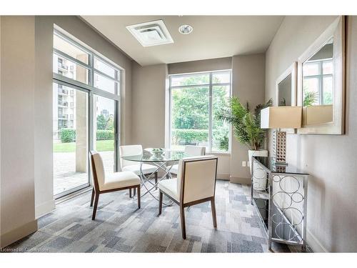 308-90 Charlton Avenue W, Hamilton, ON - Indoor Photo Showing Dining Room