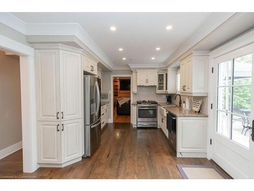 493 Wicklow Road, Burlington, ON - Indoor Photo Showing Kitchen